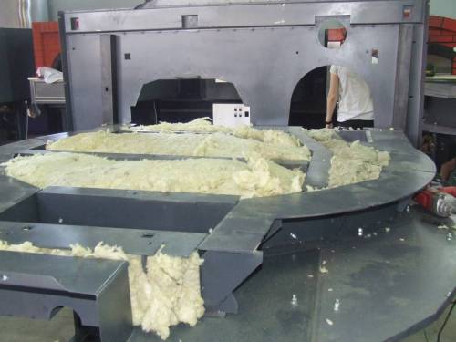 Struttura del forno in fase di coibentazione