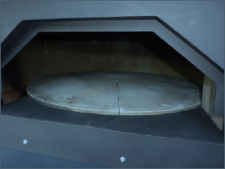 particolare-piano-rotante-forno-pizza